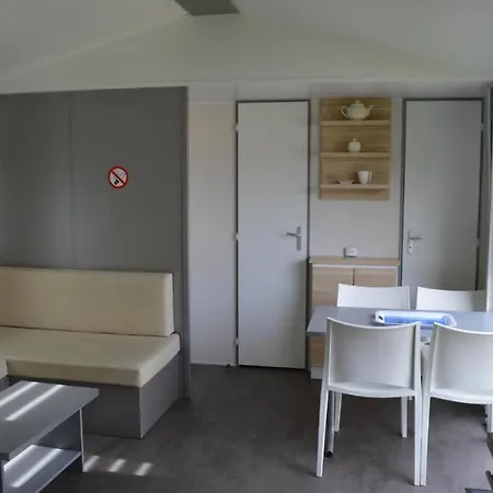Verblijfpark Ardinam Camping Olloy-sur-Viroin